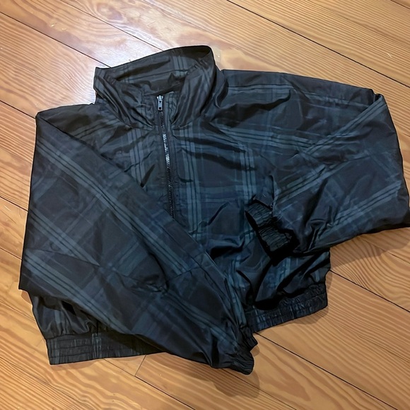 Wild Fable Plaid Cropped Windbreaker - Picture 1 of 3